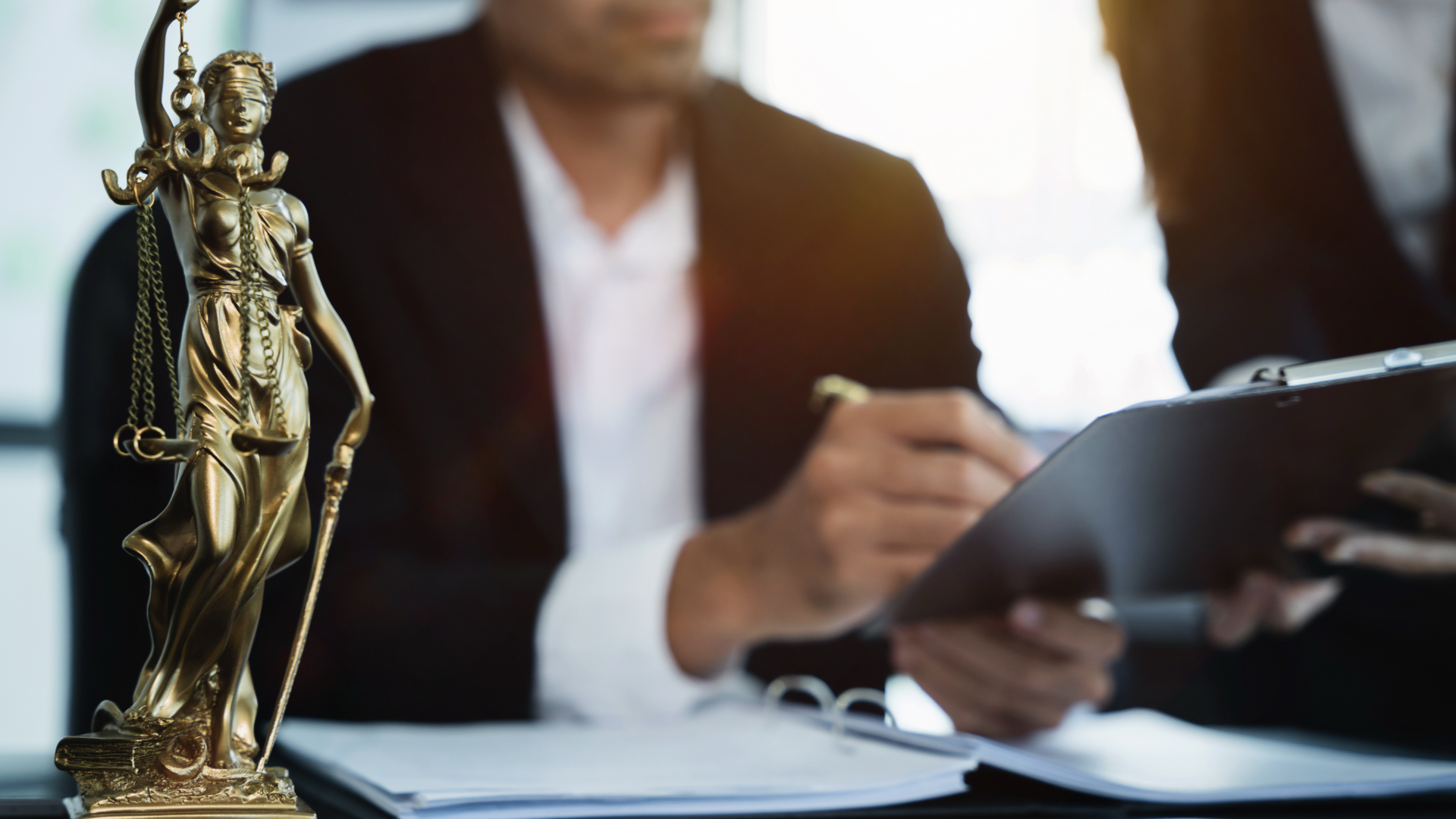 Sukcesja firmy – jak zabezpieczyć biznes i rodzinę na przyszłość?