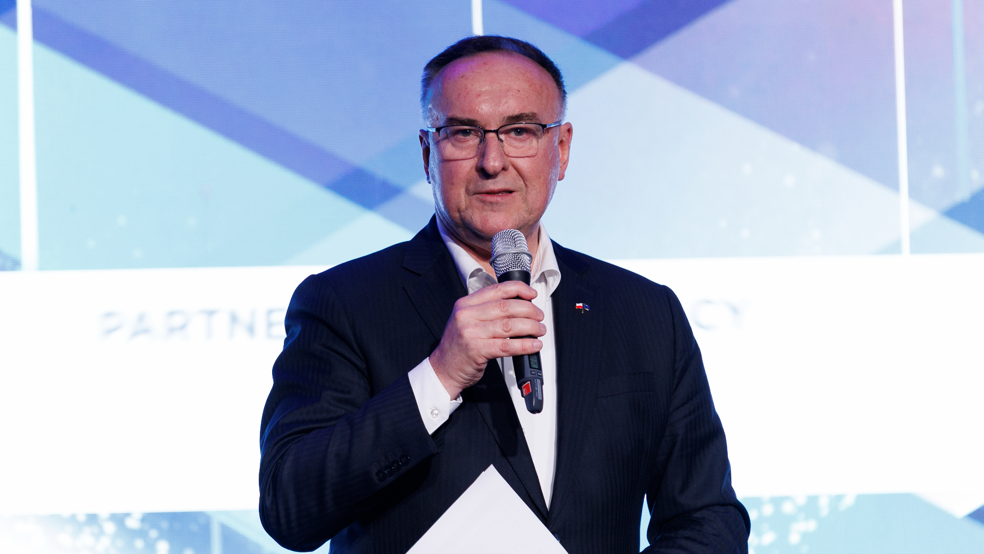 PIKE 2026: Branża telekomunikacyjna apeluje o deregulację
