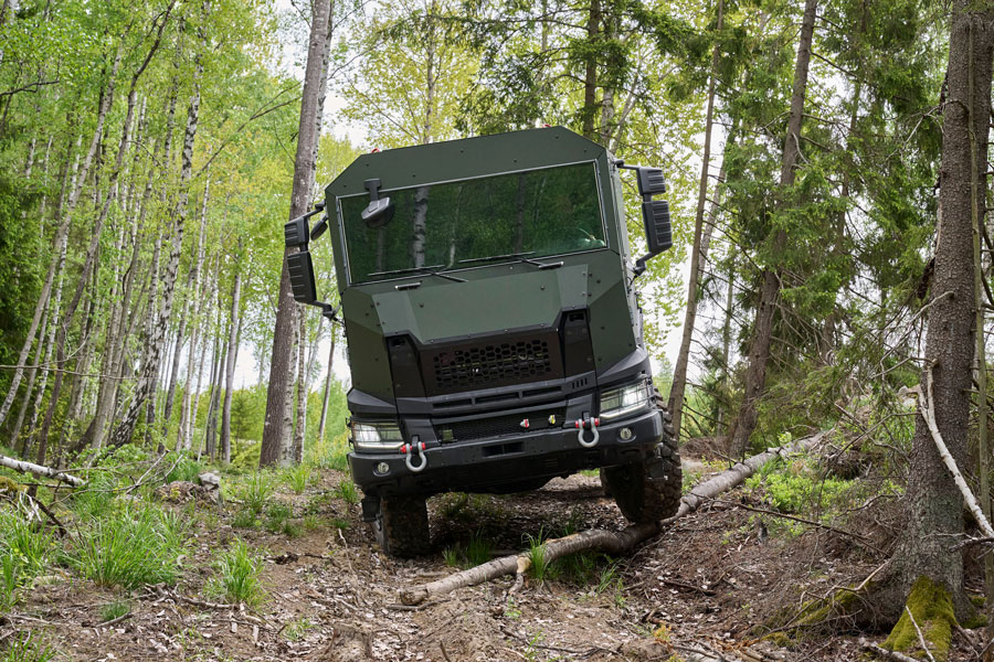 Scania prezentuje kabinę opancerzoną