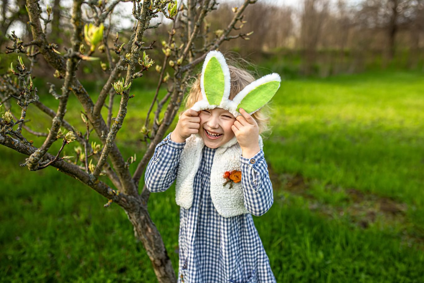 Jak ubrać dziecko na pierwszy dzień wiosny? 8 pomysłów na wiosenne przebranie