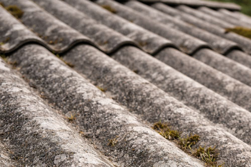 Eternit - czym jest, czy jest szkodliwy, jak go usunąć?