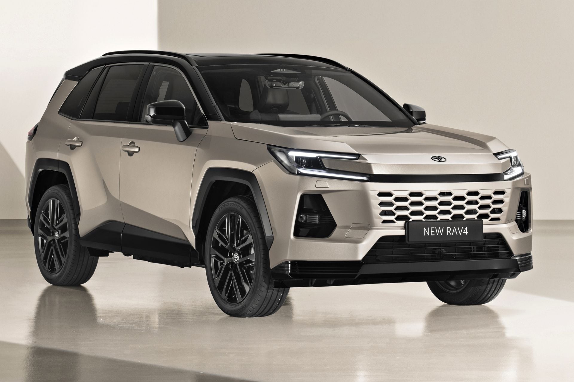 Toyota RAV4 (2026). Opis wersji i cennik