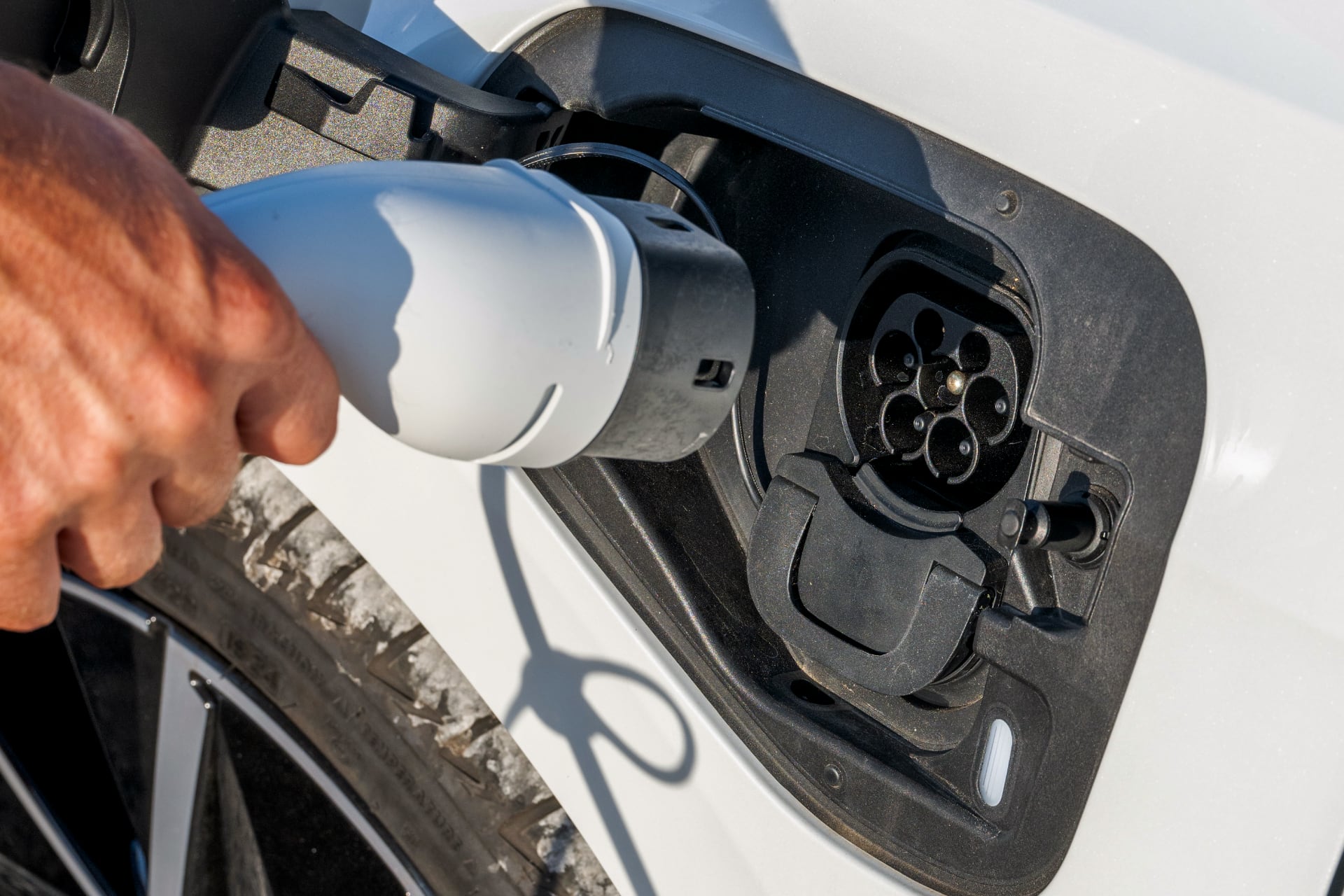 Najoszczędniejsze hybrydy plug-in (Top 25)