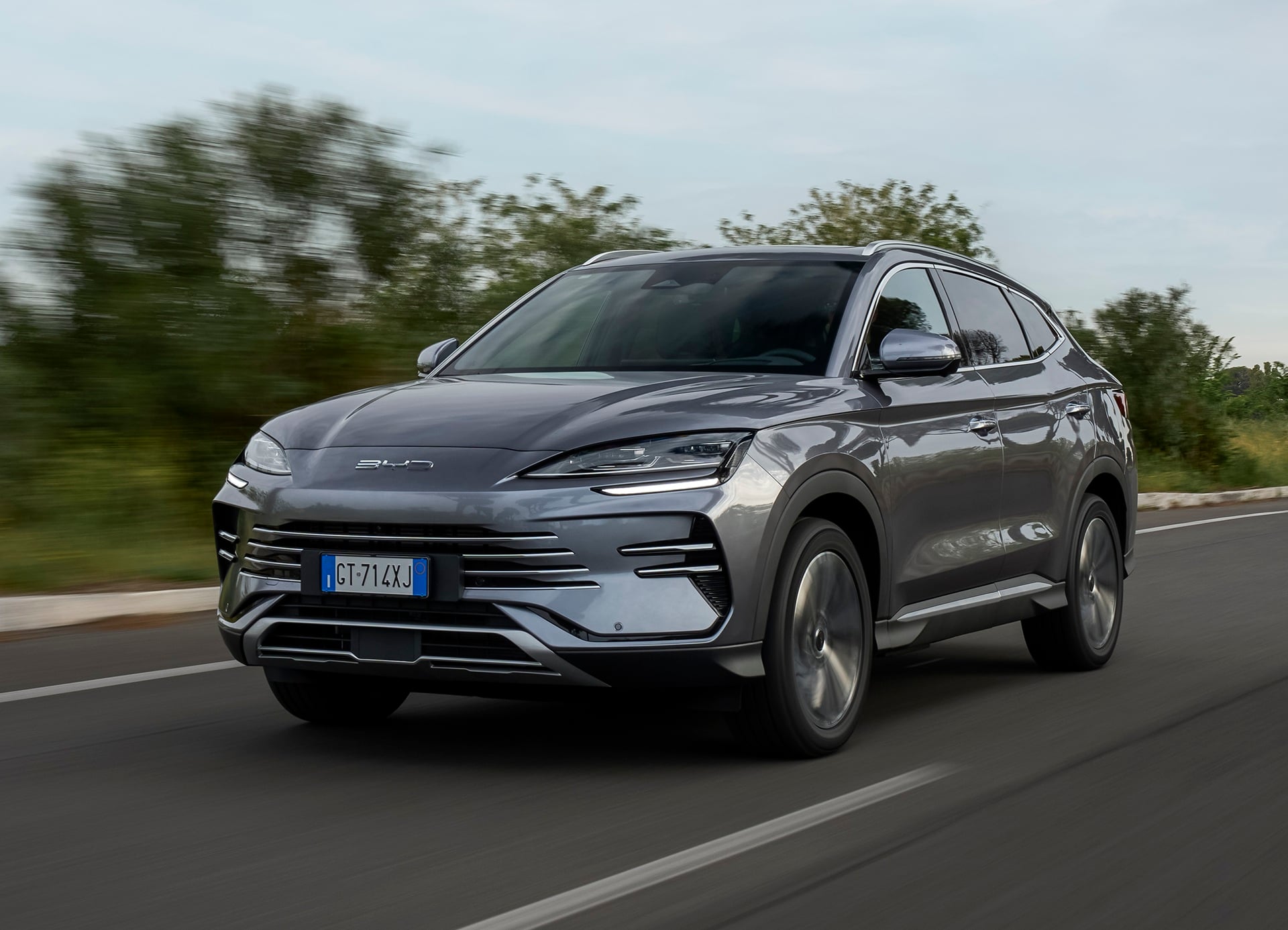 BYD Seal U DM-i – duży, wygodny, oszczędny i niedrogi SUV