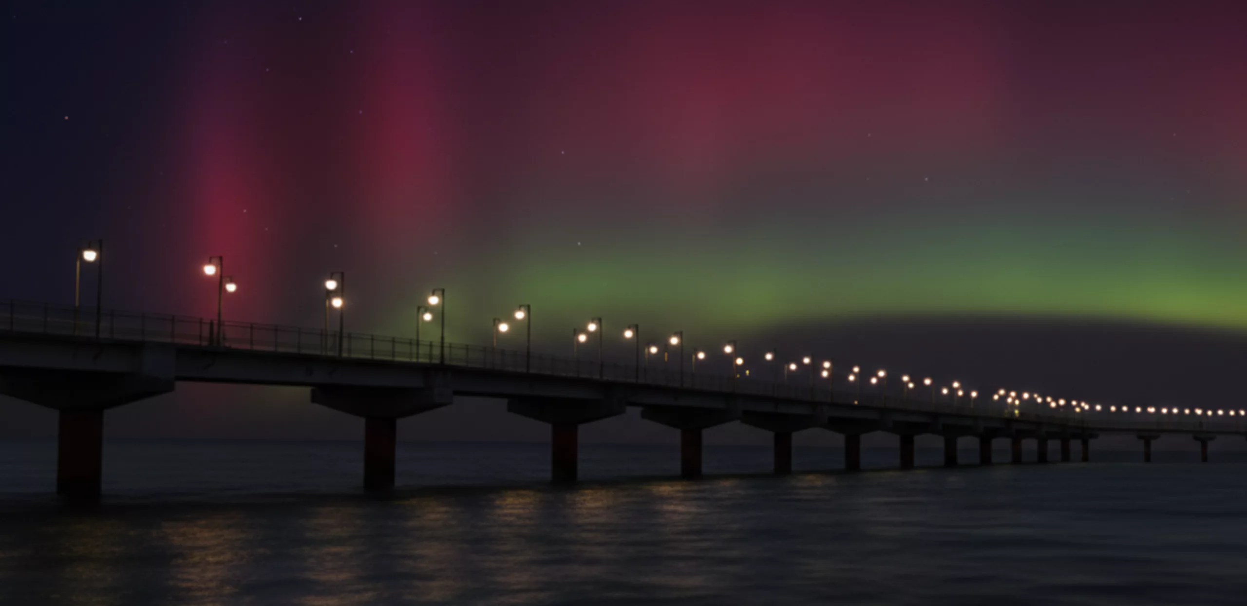 Zorza polarna nad Międzyzdrojami. Nocny spektakl, który zachwycił obserwatorów