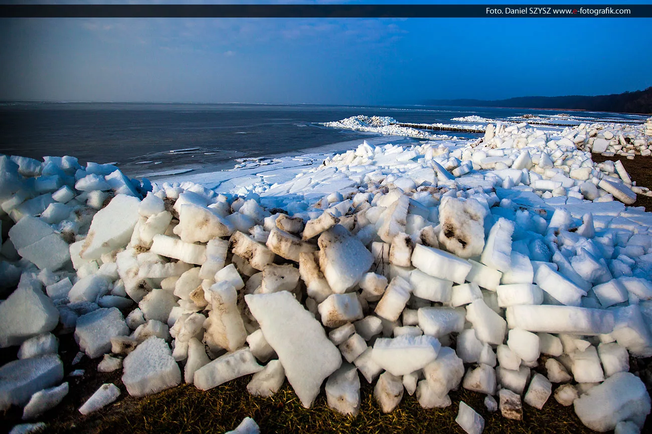 Zima w Świnoujściu – lodowy Bałtyk, szeroka plaża i niezwykłe zimowe krajobrazy