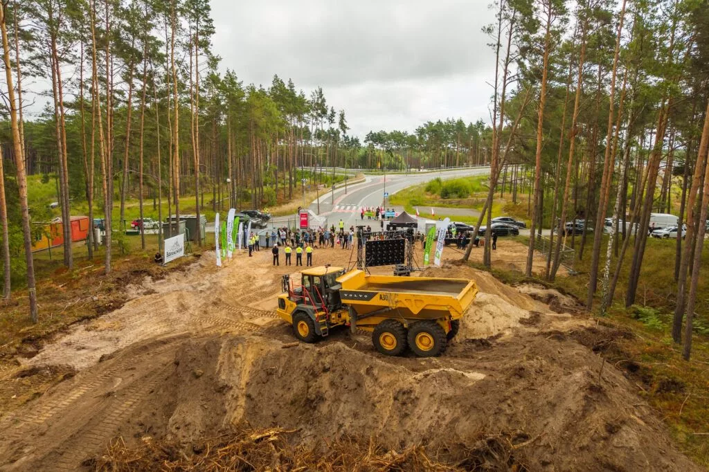 ZMPSiŚ odpowiada na zarzuty dotyczące Przylądka Pomerania. „Finansowanie publicznej części projektu jest zabezpieczone”