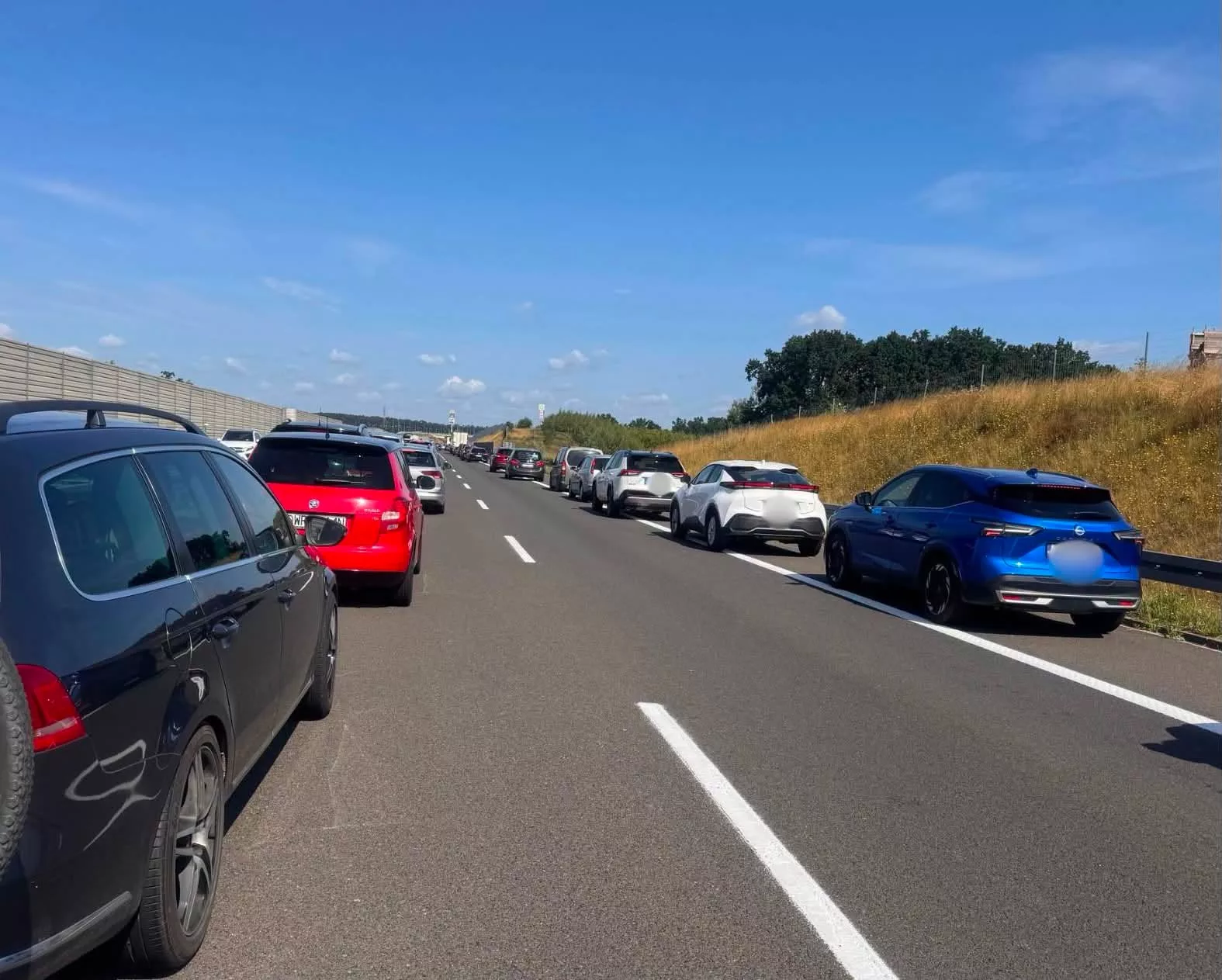 Wypadek na S3. Kierowcy natychmiast utworzyli korytarz życia