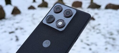 Test telefona Motorola signature - ambicje premium w smukłej obudowie. Motorola wraca do gry o wysokie stawki