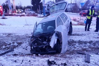 Wypadek drogowy na DK 63 w miejscowości Bojanówka. Trzy osoby poszkodowane