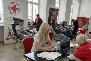 Akcja honorowego krwiodawstwa w Pałacu Potockich. Kilkadziesiąt osób przyszło podzielić się życiem