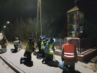 Radzyńska Nocna Droga Krzyżowa po raz piąty. Wspólna modlitwa i wdzięczność uczestników