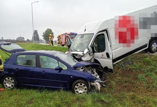 Zjechał na przeciwległy pas ruchu i doprowadził do wypadku