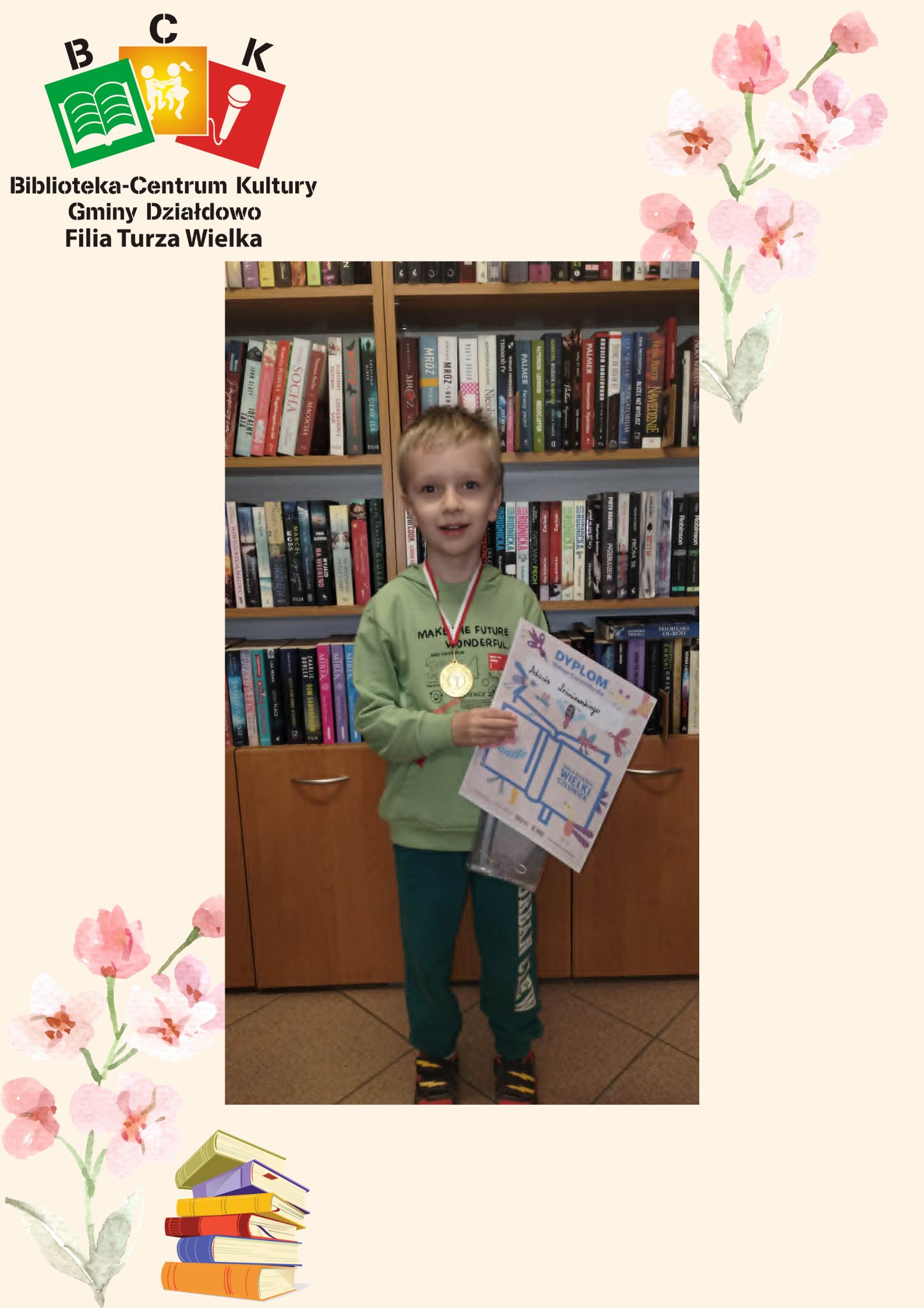 Mały czytelnik w bibliotece w Turzy Wielkiej